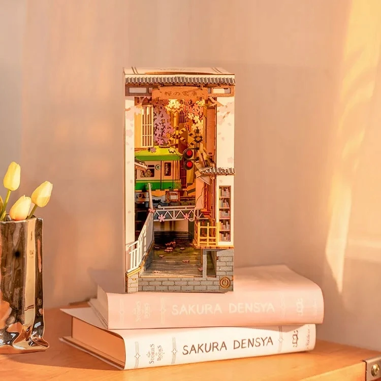 Robotime Mini namas 3D konstruktorius SAKURA DENSYA