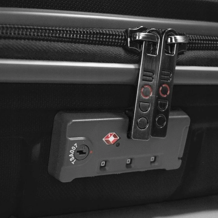 Roncato Vidutinis lagaminas 4R MoDo Starlight M, juodas