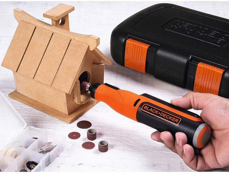 Black & Decker BD šlifuoklis MULTI. 8V +52szt. AKCESORIÓW BCRT8IK