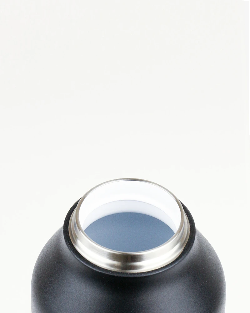 Runbott Mii termo buteliukas 750 ml - juodas