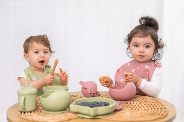 Šaukšteliai Bambuko šaukšteliai kūdikiams ir vaikams pagaminti iš minkšto Lorelli silikono