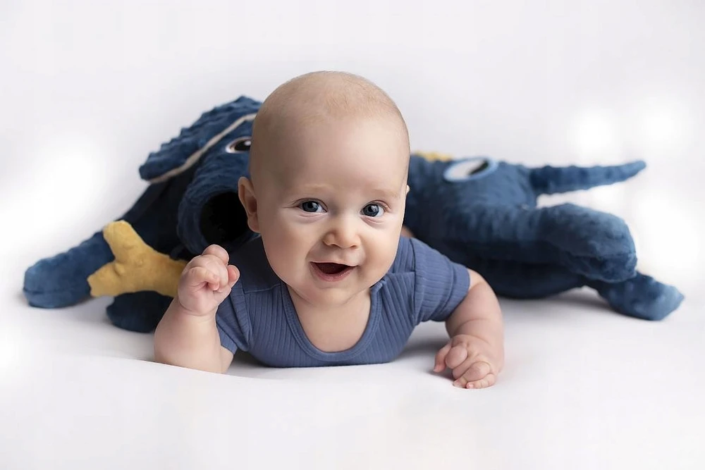 SENSORYCZNY JAMNIK OCHRANIACZ ŁÓŻECZKA KOKON WAŁEK DO KARMIENIA MOM'S CARE