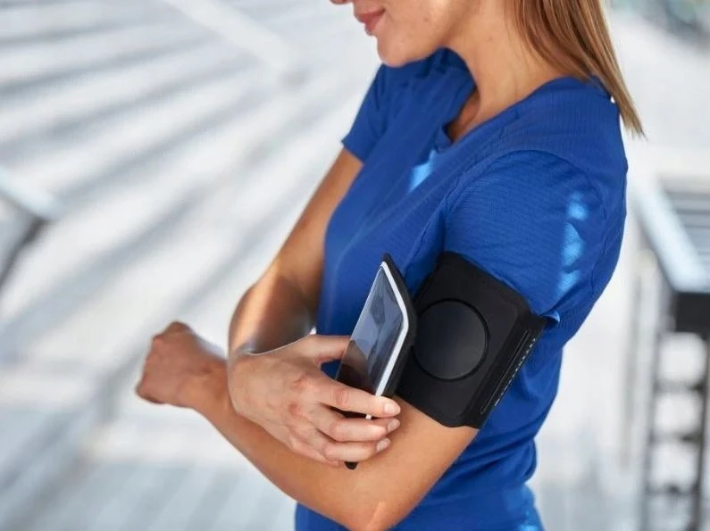 SHAPEHEART Magnētiskā sporta aproce telefonam (3615744369800)