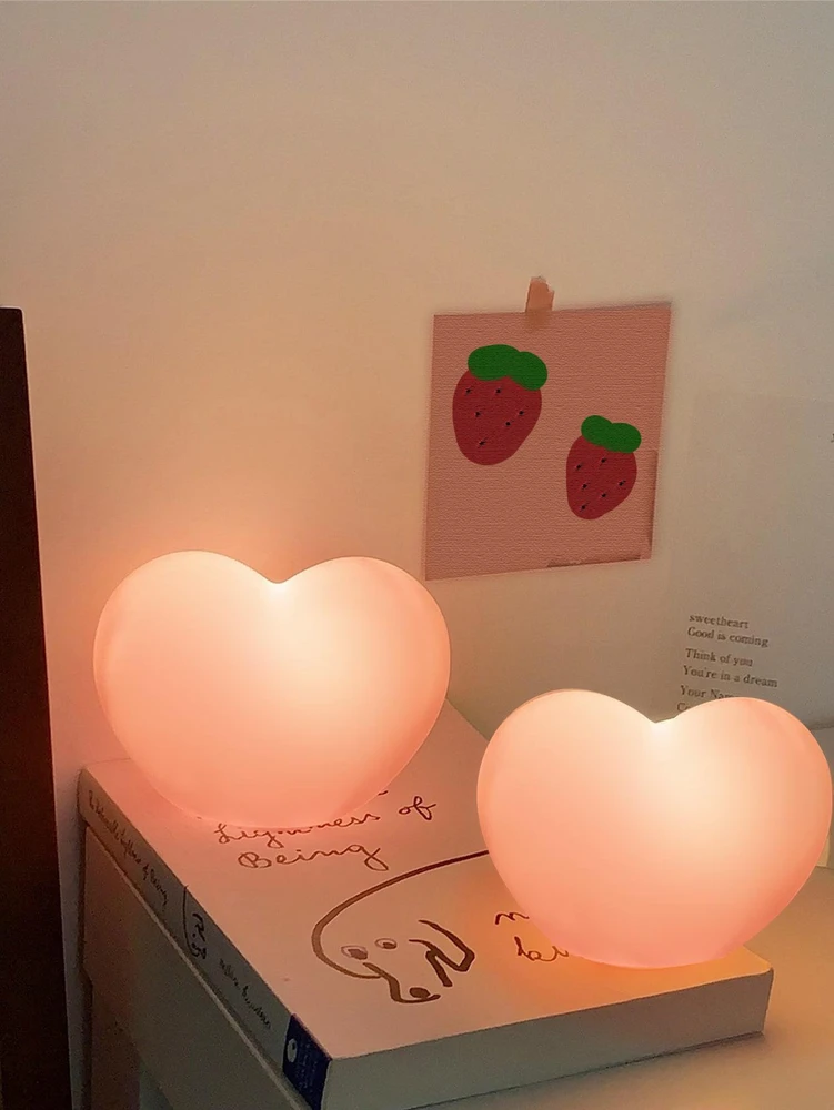 SHEIN MAŁA RÓŻOWA LAMPKA NA Baterija KSZTAŁT SERCA M