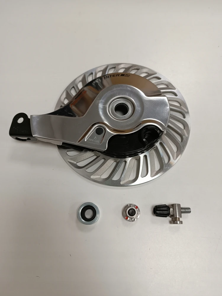 Shimano Nexus BR-C6000-R-DX galinio ritinio stabdys, skirtas 26–28 colių ratams galiniams