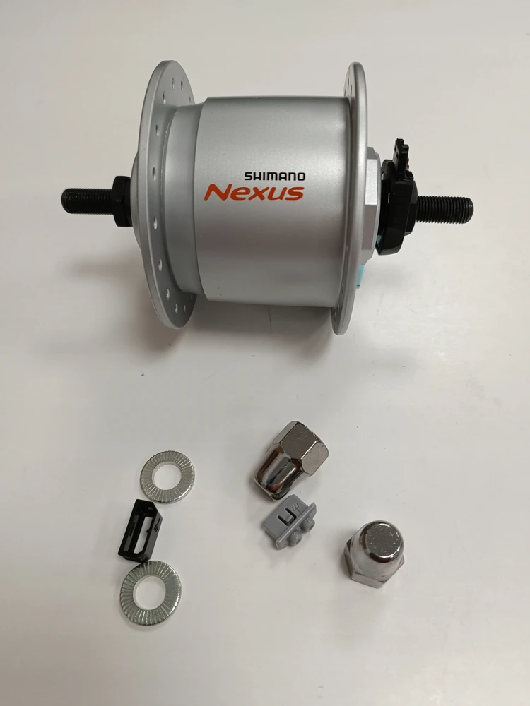 Shimano Nexus DH-C3000-2N priekinė stebulė su dinamo veržle 36H 6V sidabrinė