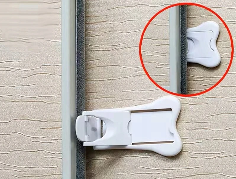 Simplo VAIKŲ APSAUGOS UŽRAKTA STUDOMOMS SPINOS DUREMS kubeliai 2 vnt.
