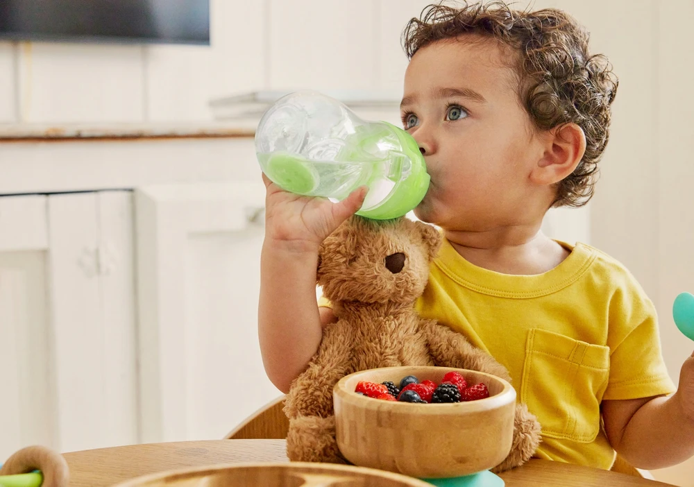 MUNCHKIN gertuvė su šiaudeliu, žalia, 12mėn+, 296ml, 01246301