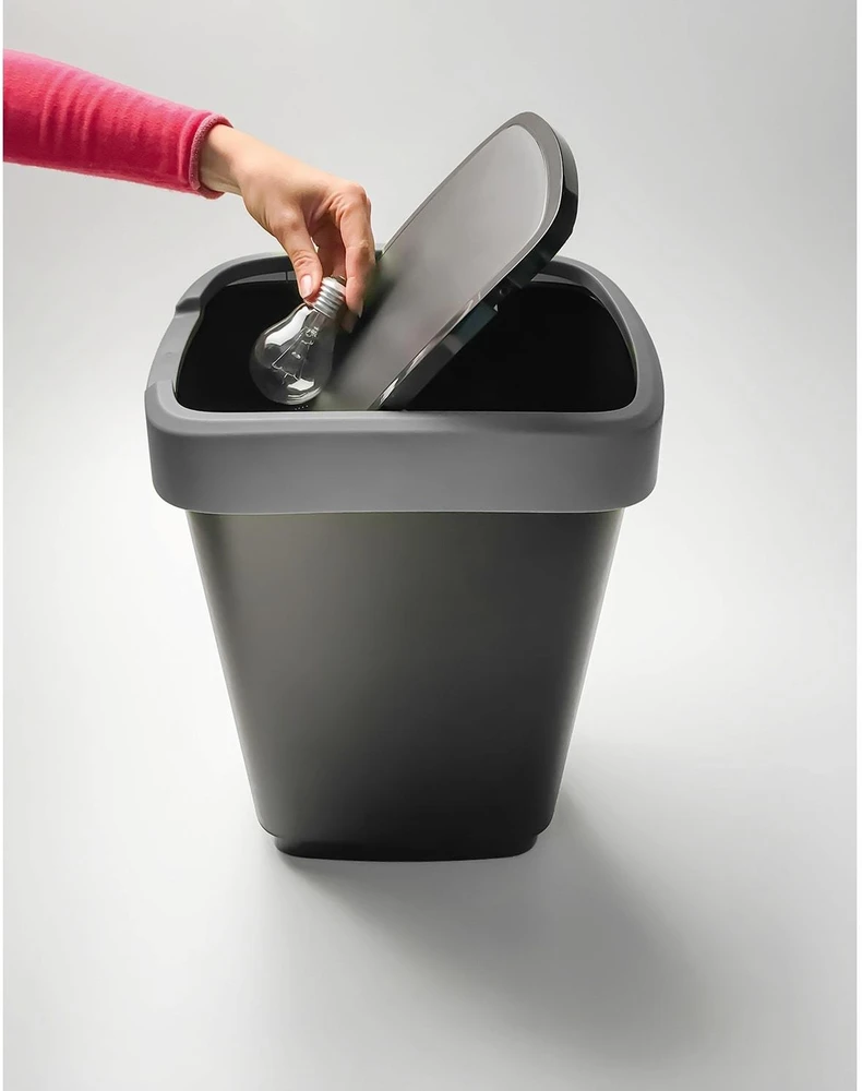 Šiukšlių dėžė CURVER CLICK IT, smėlio sp., 22,9 x 18,9 x 38,1 cm, 9 l