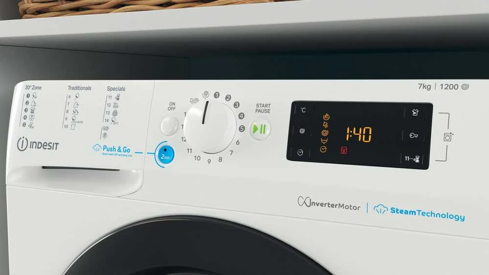 INDESIT | Skalbimo mašina | BWSE 71295X WBV EU | Energy efficiency class B | Front loading | Skalbimo talpa 7kg | 1200 RPM | Gylis 43.5 cm | Plotis 59.5 cm | Ekranas | Big Digit | Baltas