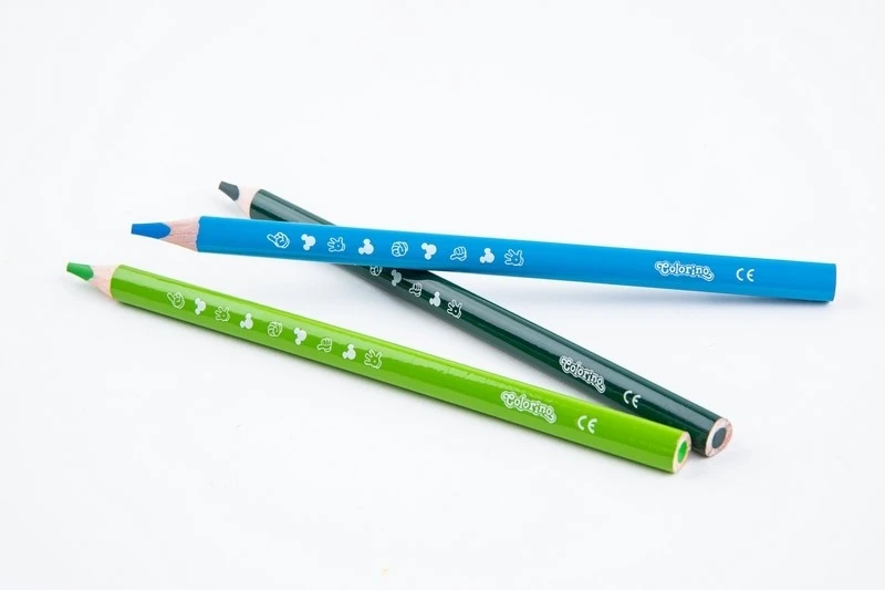 Spalvoti pieštukai COLORINO Disney "Peliukas Mikis" JUMBO, tribriauniai, su drožtuku, 12 spalvų