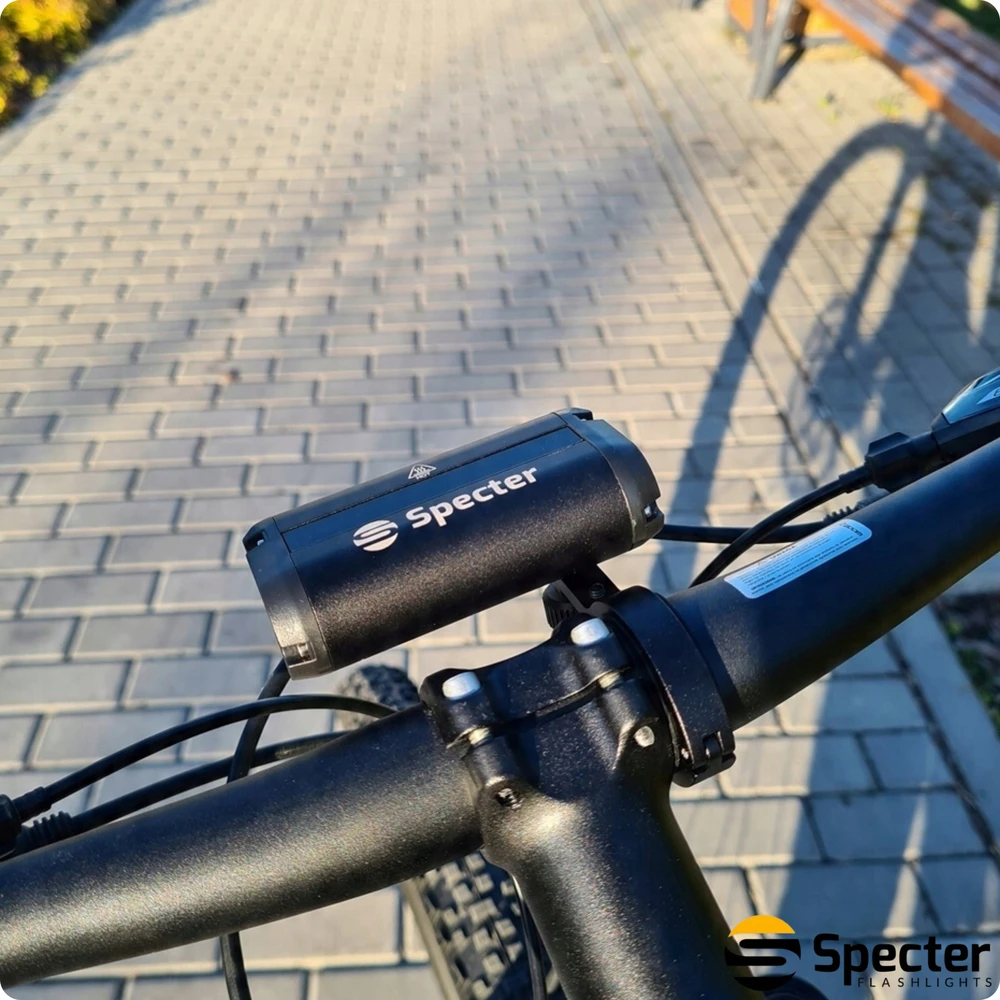 Specter LED PRIEKINIS DVIRAČIO LEMPAS 1200lm Strong Spectre 630 dviračio žibintai