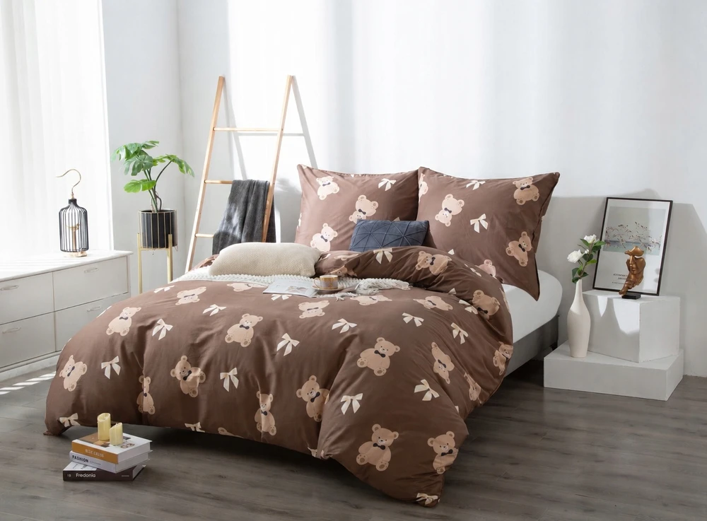 Spod Igły i Nitki Patalynė Z MISIEM KOMPLET 200x200 SATYNA 100% BAWEŁNA PRINTY TEDDY