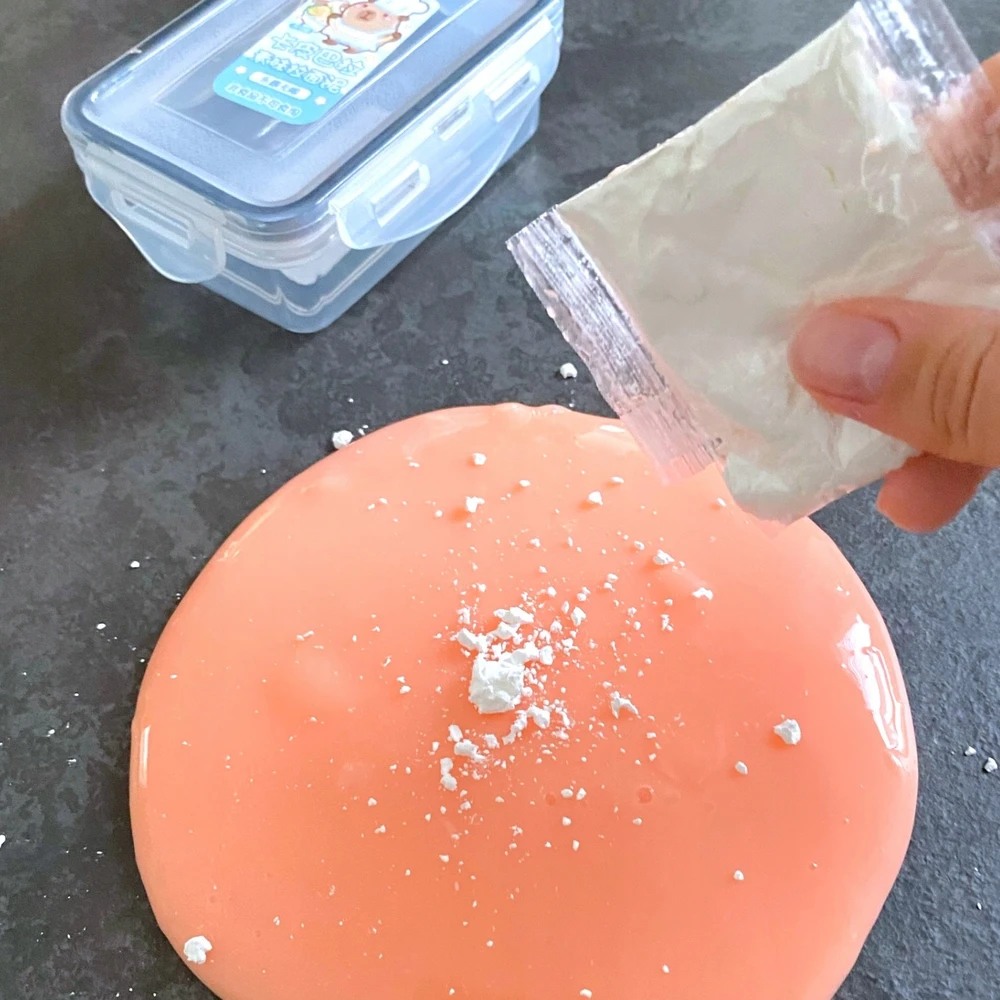 Squishysquishies SLIME KAPIBARA Z POSYPKĄ SENSORYCZNĄ - IS KREATYWNA ZABAWA