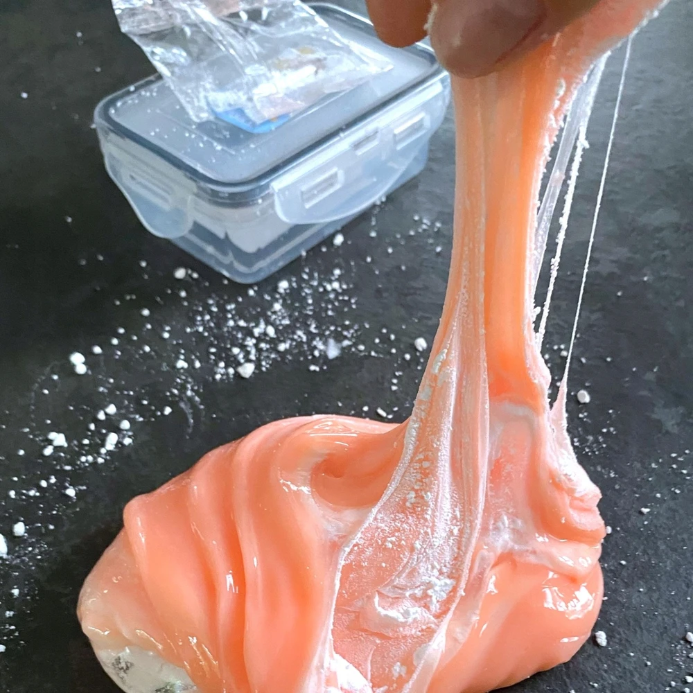 Squishysquishies SLIME KAPIBARA Z POSYPKĄ SENSORYCZNĄ - IS KREATYWNA ZABAWA