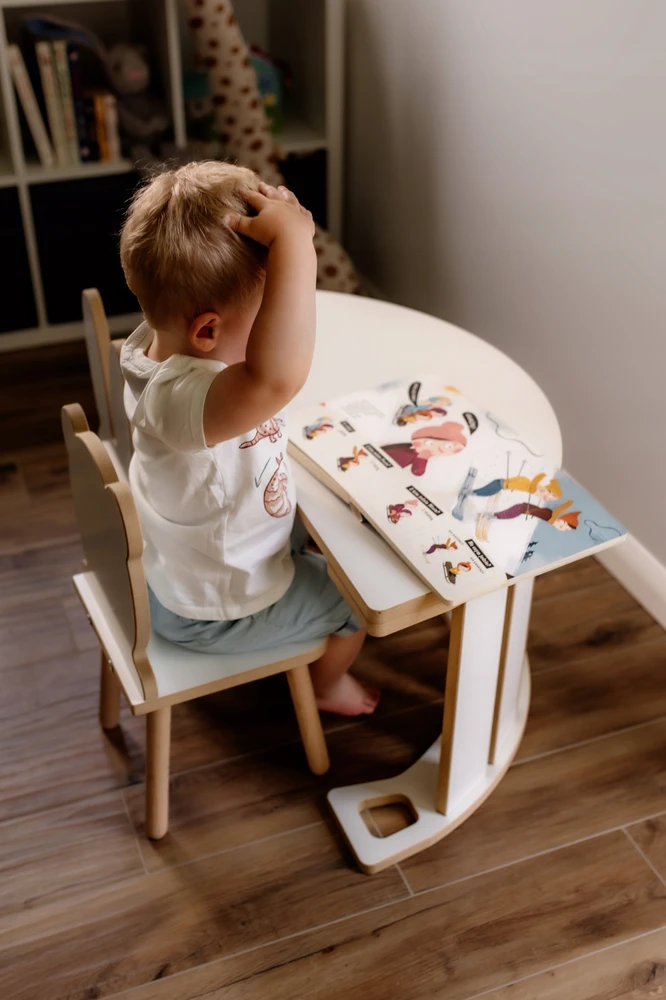 Stalviršis vaikiškam rokeriui OBUBU, baltas. Montessori staliukas Obubu rokeriui