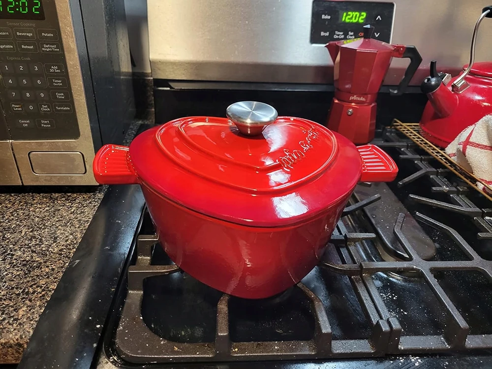 Staub ŠIRDIES FORMOS KETUS PUODAS 3 L – EMALINIS – RAUDONAS – MIAMIO
