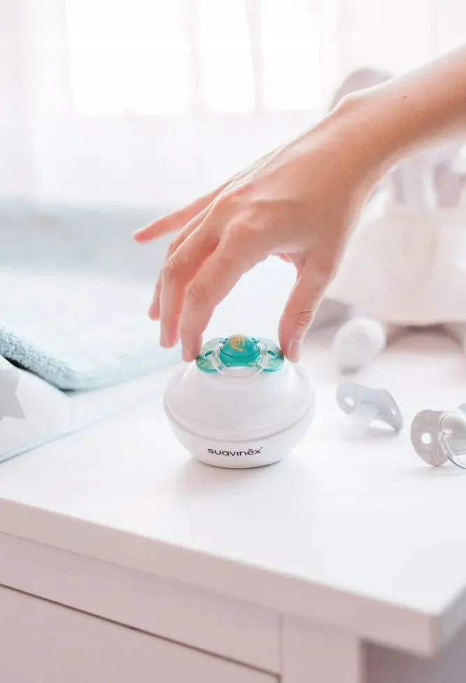 SUAVINEX NEŠIOJAMASIS UV STERILIZATORIUS čiulptukams, ROŽINĖ