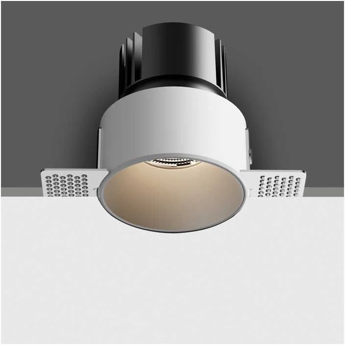 6,5W LED užglaistomas šviestuvas, baltas, 3000/3500/4000K, 10107BT/W/V