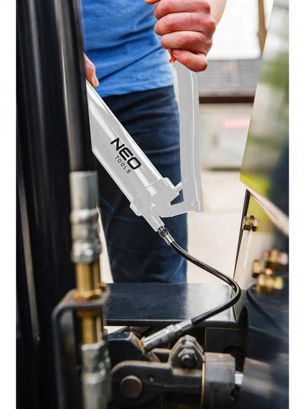 Smarownica Svirties tepalo pistoletas NEO TOOLS 11-501 (500 cm³)