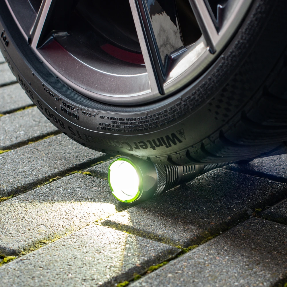 TAKTINIS LED BLYKŠČIAS, PAKRAUJAMAS, VANDENIUI ATSPIRUS USB-C ZOOM 3000lm PRO VAYOX