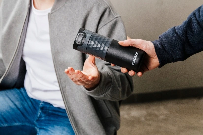 Terminių puodelių rinkinys Kambukka Obsidian (termo puodelis Etna 300 ml Pitch Juodas + Etna Grip 500 ml Juodas Steel)