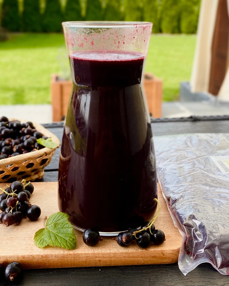 Tocznia Szymanowice 100% natūralios juodųjų serbentų sultys, spaustos, 300ml