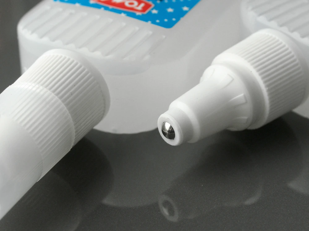 TOMA KLEJ ROLLER GLUE W KULCE 50ML