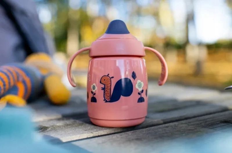 TOMMEE TIPPEE 300 ml 6+ mėn. WEANING SIPPEE puodelis – gertuvė, rožinė