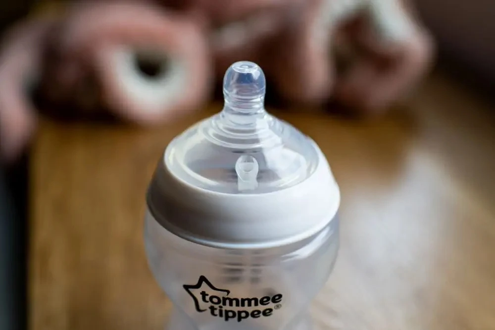 Tommee Tippee TOM SMOCZKI 0+ NEMOKAMAI