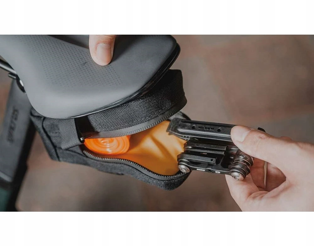 Topeak Elementa Seatbag Slim M - kompaktiška dviračio balnelio tašė