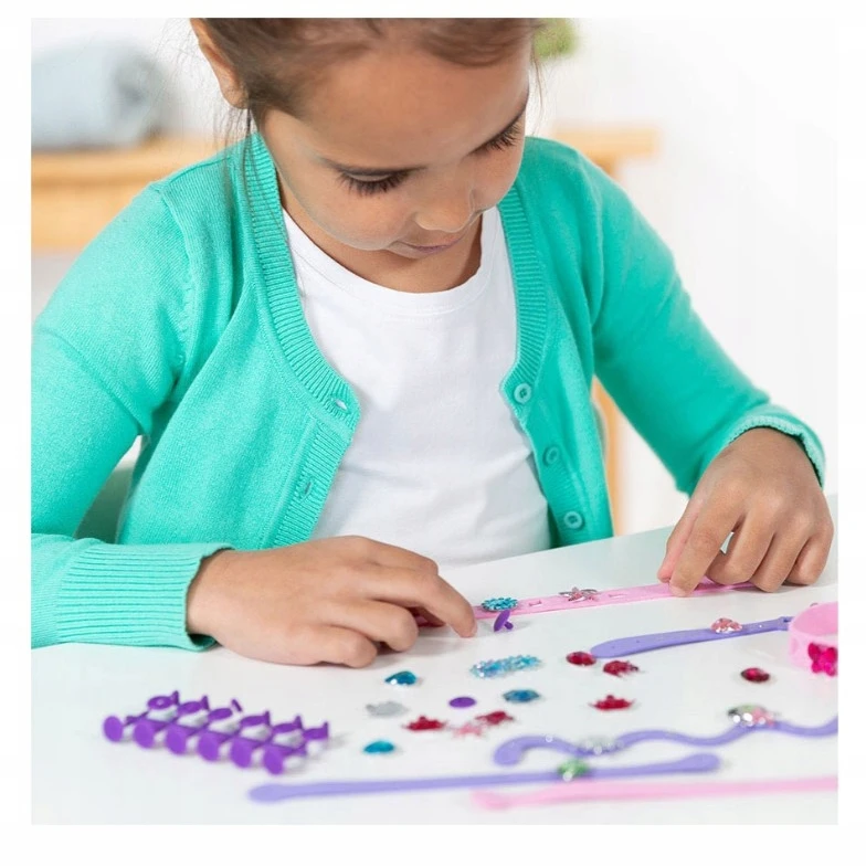 Totum FASHION CREATE COLORFUL BRACELETS kūrybinis rinkinys vaikams +4 m