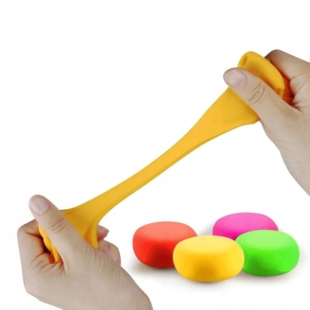 Toys PLASTIKOS MASĖ 12 VIENETŲ PUTOMOLIS SU PRIEDAIS SPALVŲ MIŠINIS SUPER MOLIS