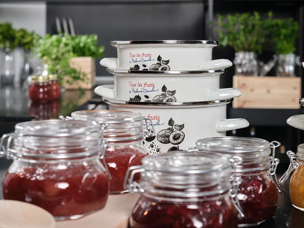 Tradicinis ENAMEL puodas Emalia Pleszew Fruits 4,8L 22cm su geležiniu apvadu