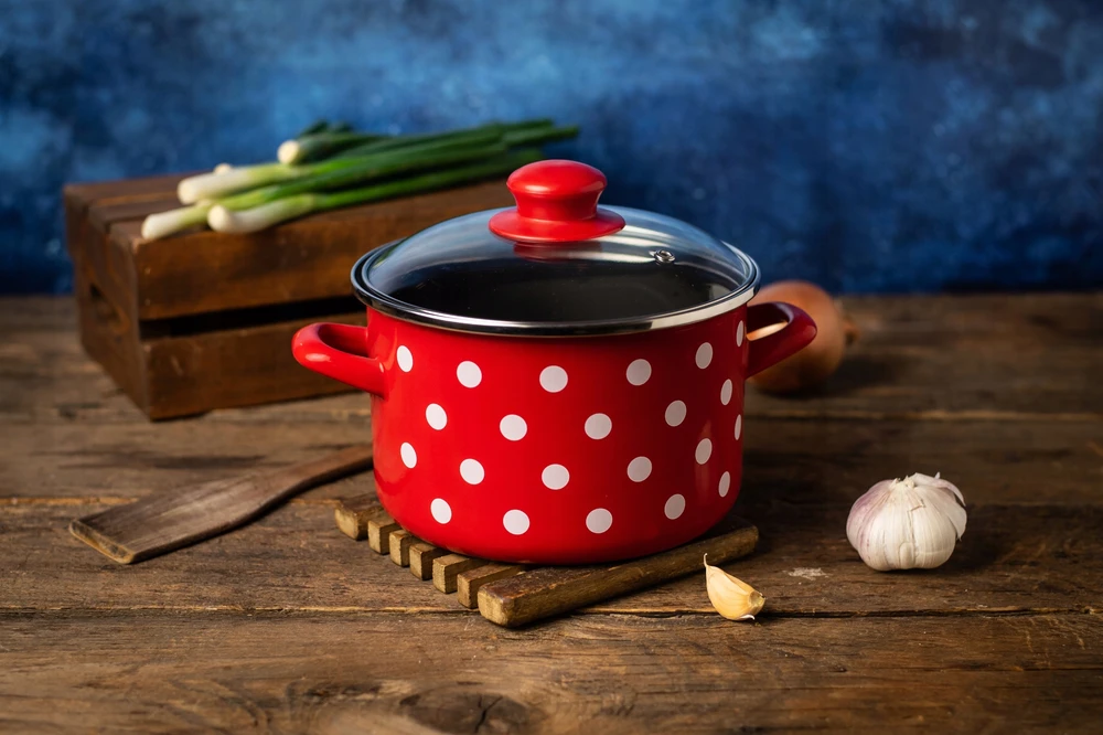 Tradicinis puodas Metalac Dots on red 2 l