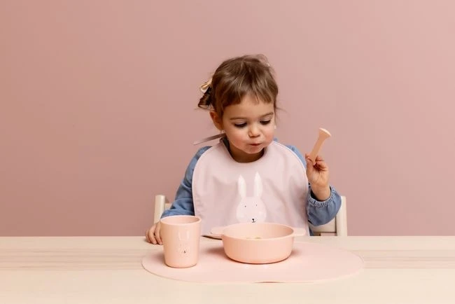 TRIXIE vandeniui atsparūs seilinukai, 2 vnt., su kišene kūdikiams 6m+