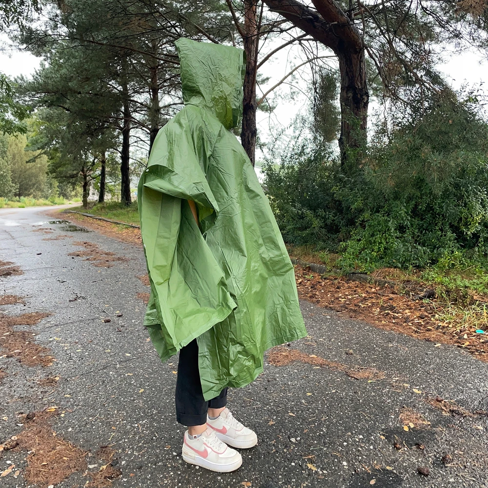 Trizand Patvarus apsiaustas nuo lietaus