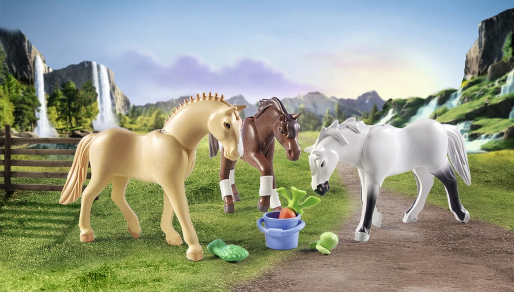 Konstruktorius Playmobil Trys arkliai su balnais 71356