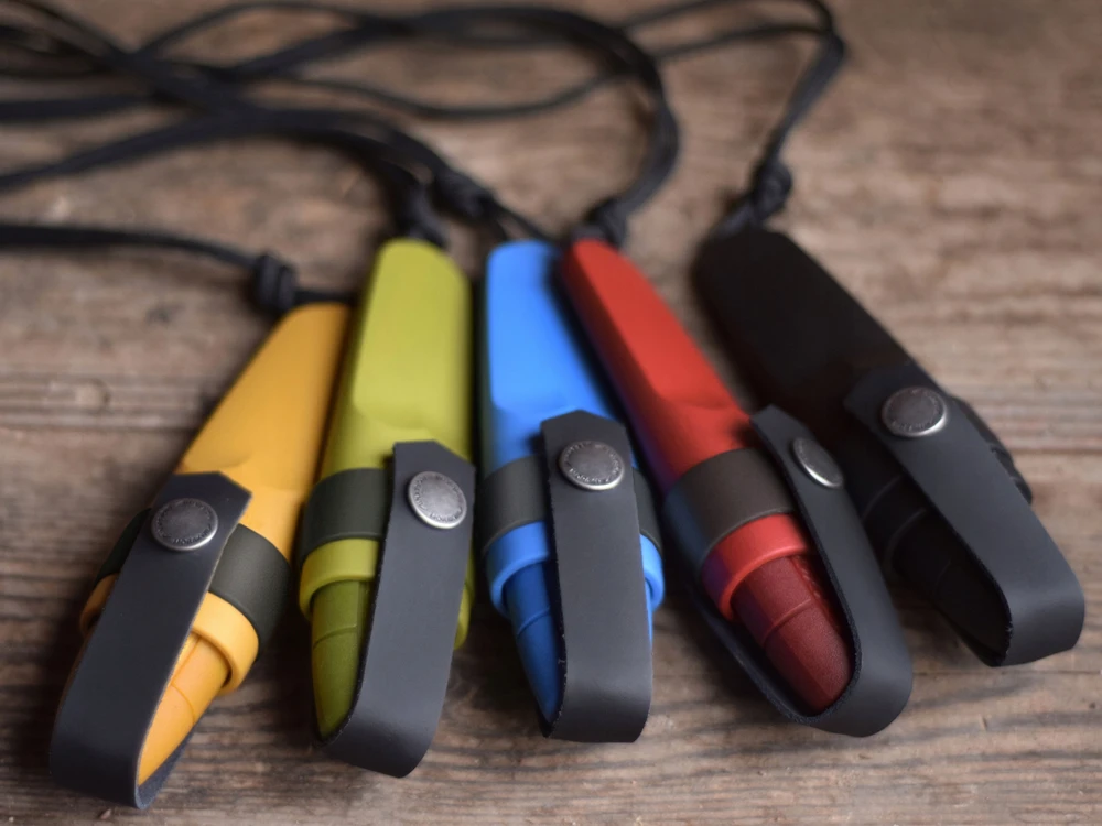 Morakniv Eldris geltonas peilis su kaklo peilių rinkiniu iš nerūdijančio plieno