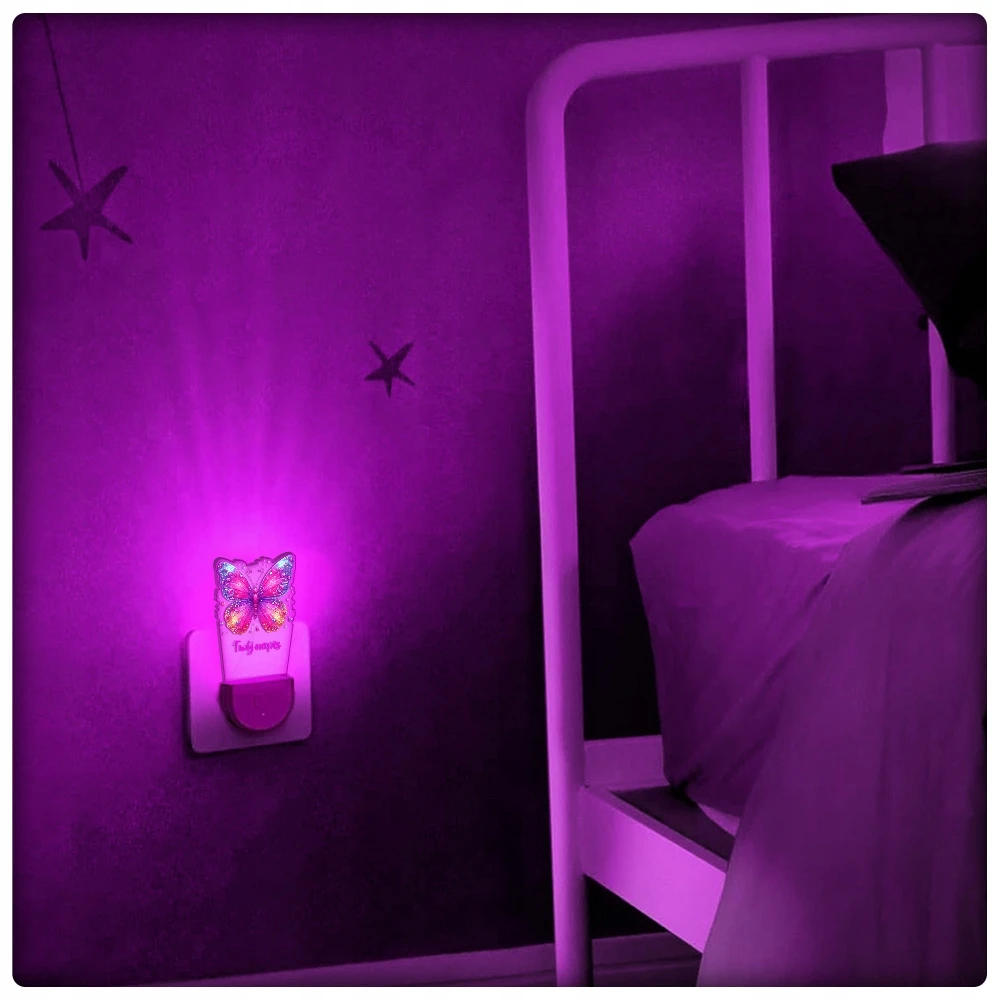 Upominki_Pl Lampka Nocna LED dla Dziecka KOLOROWY MOTYL kontaktu gniazdka CZUJNIK