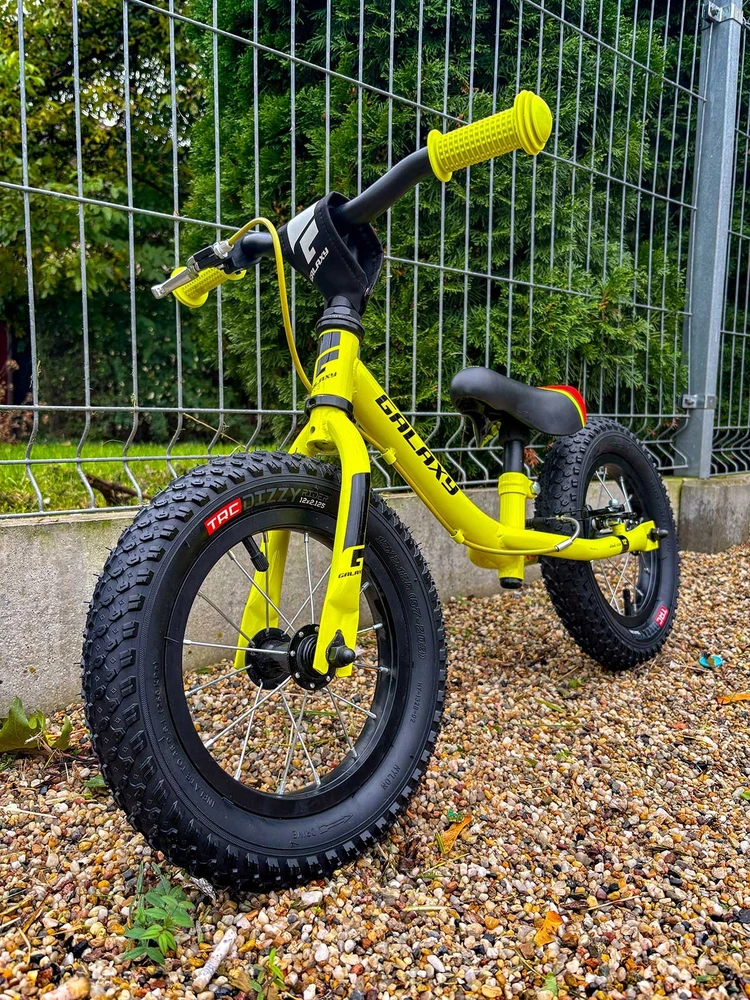 Vaikiška dviračio padanga 12" TRC 57-203 vaikiškam dviračiui 12 x 2.125