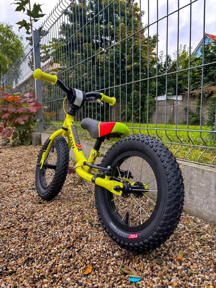 Vaikiška dviračio padanga 12" TRC 57-203 vaikiškam dviračiui 12 x 2.125
