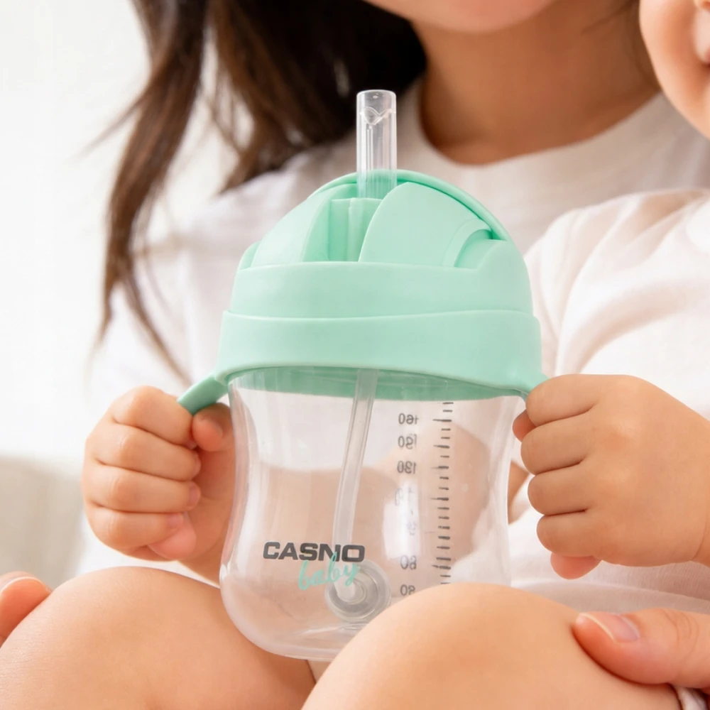 Vaikiškas buteliukas, puodelis, neišsiliejantis buteliukas su pasvertu šiaudeliu Casno 240 ml 6m+