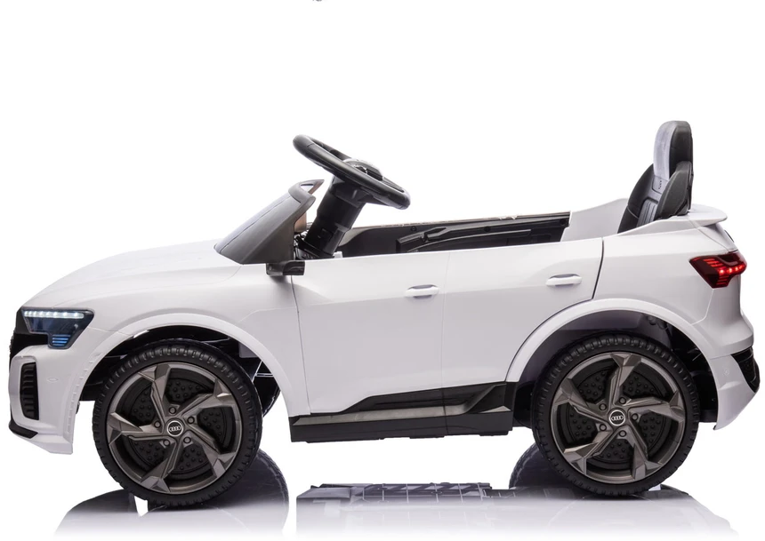 Vaikiškas elektromobilis HATIS "Audi SQ8"