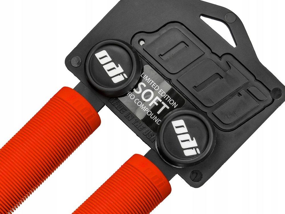 Vairo rankenėlės ODI Soft Longneck BMX Flangless 135mm Fire red