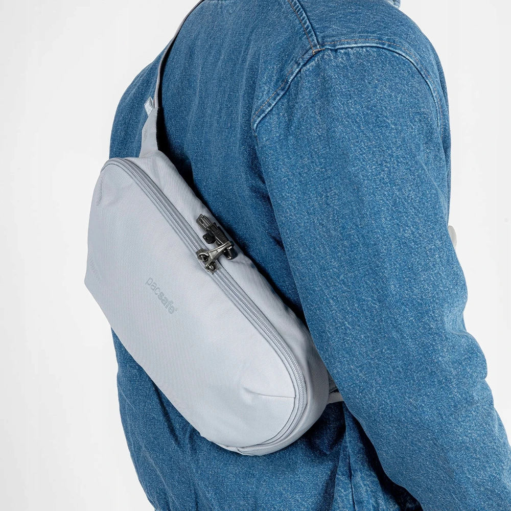 Vandeniui atspari nuo vagysčių apsaugota juosmens (sling) rankinė Pacsafe Metrosafe X Urban Sling, pilka, 5 l