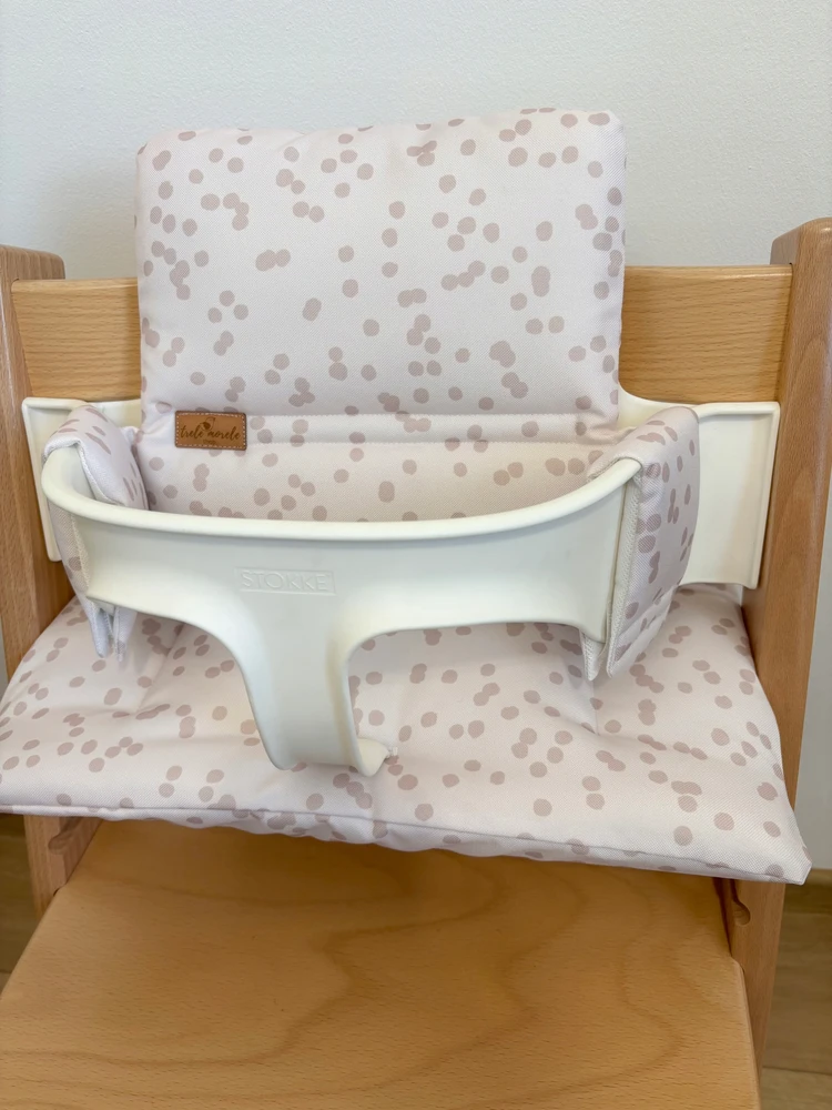 Vandeniui atsparios pagalvėlės Stokke Tripp Trapp 2in1 dėmės šviesiai smėlio spalvos