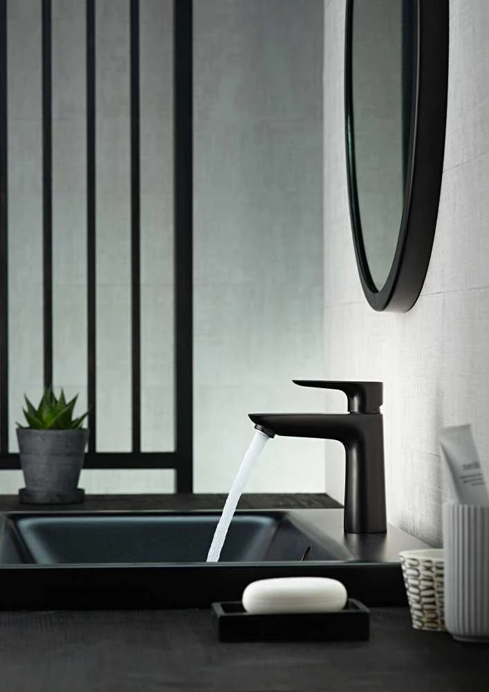 Juodas praustuvo maišytuvas Hansgrohe TALIS E 110 71710670
