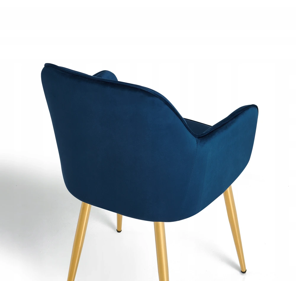 Veliūrinė tamsiai mėlyna loft valgomojo kėdė su auksinėmis chromuotomis kojomis