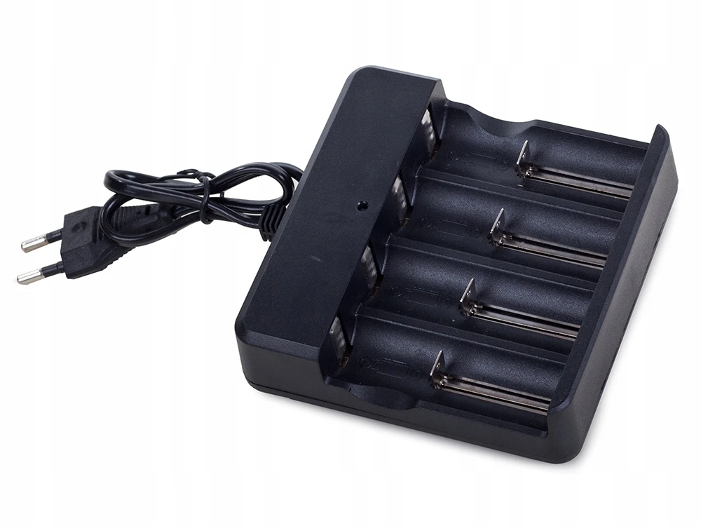 Verk Group Keturgubas ličio jonų kroviklis 18650 su LED indikatoriumi